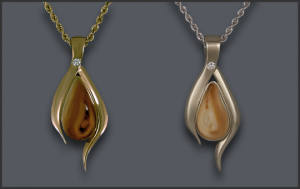 Womens Elk Ivory Pendant in Wishbone with Diamond Accent